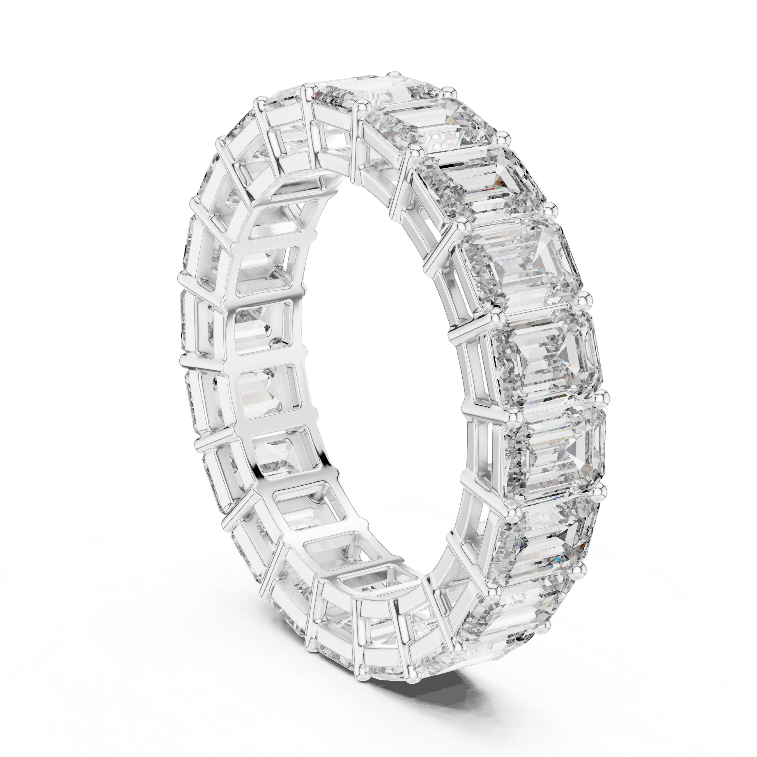 6 carat - 4.7 mm Glamorous Emerald cut Moissanit Band