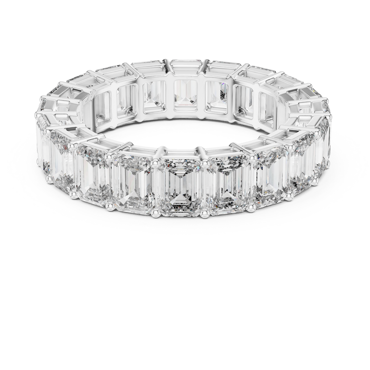 6 carat - 4.7 mm Glamorous Emerald cut Moissanit Band